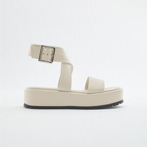 NWOT. Zara Off White/Cream Leather Flat Platform Sandals. Size 7,5.